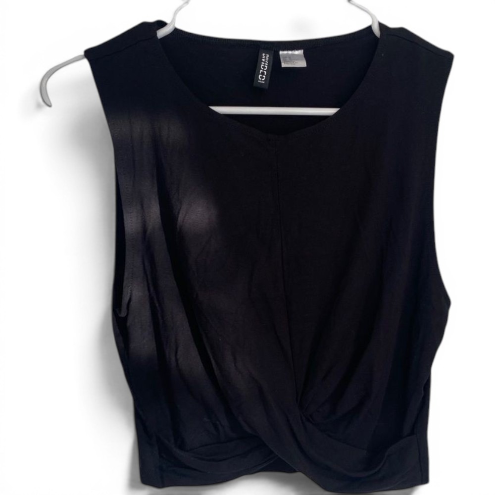 H&M Divided Tank Top Womens Medium Black Twist Front Cropped Sleeveless Knit